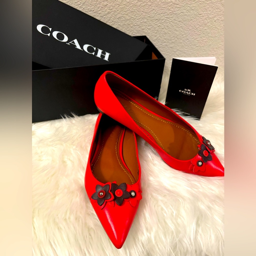 Coach Poppy Orange-Red pointed toe flats